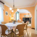 Prázdninový dům Giovanna, A Charming With Pool In A Beautiful Landscaped Garden