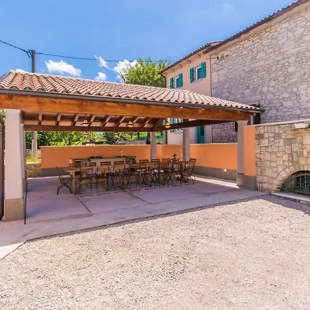 Prázdninový dům Giovanna, A Charming With Pool In A Beautiful Landscaped Garden